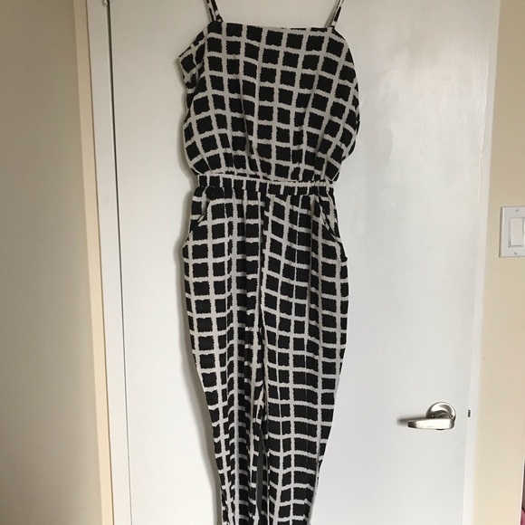 Jumpsuit - Picture 2 of 6